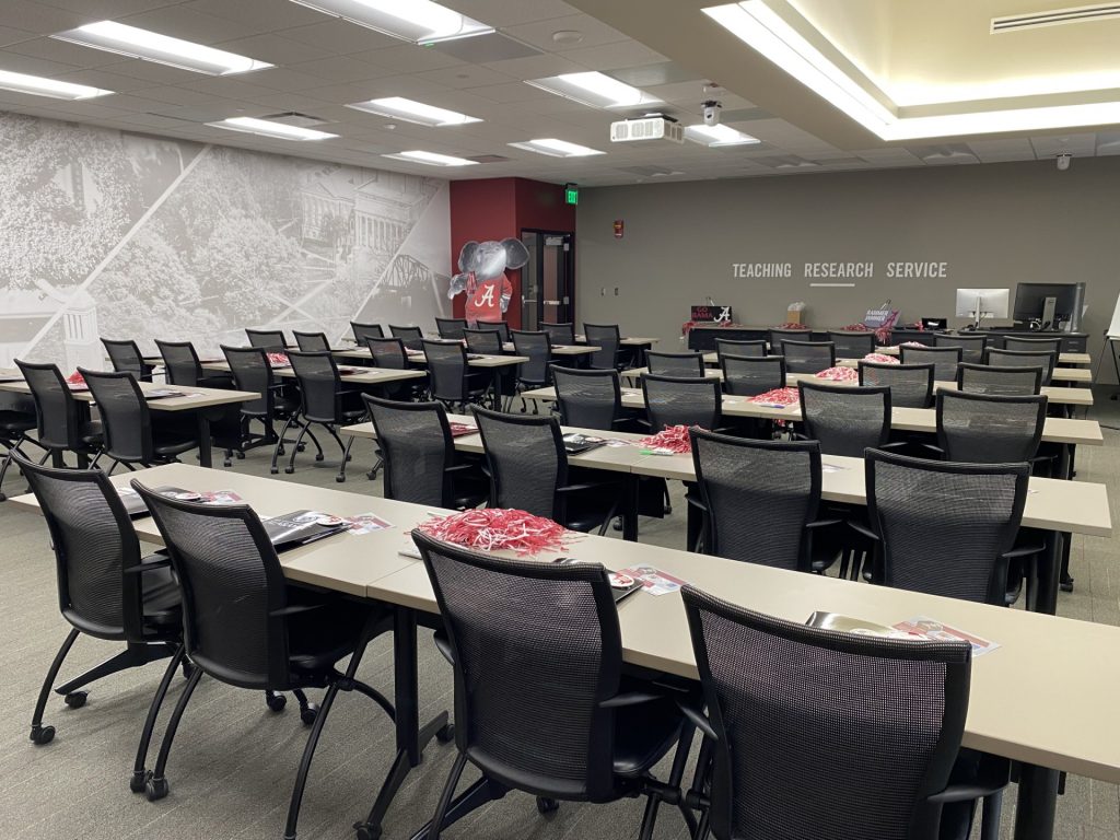 picture of tables in a classroom